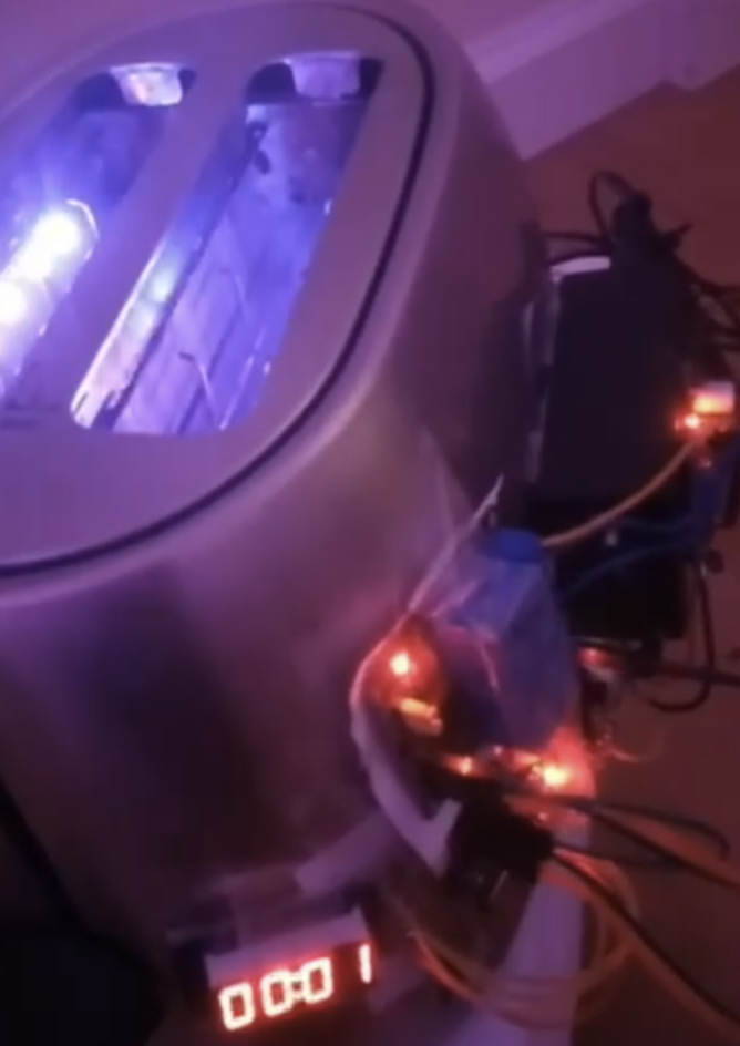 Un-Toaster